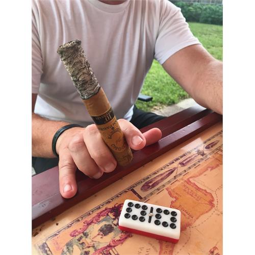 Perdomo Reserve Champagne Robusto 5  * 54