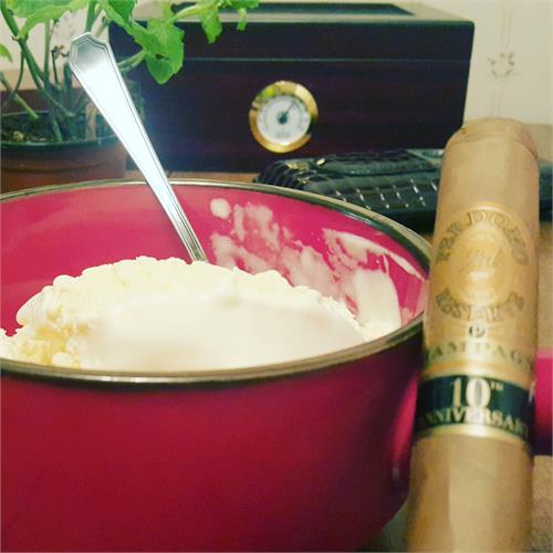 Perdomo Reserve Champagne Robusto 5  * 54