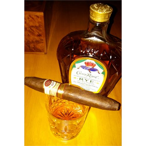 Padron 1926 Serie 80 Years Maduro 6 3/4 * 54