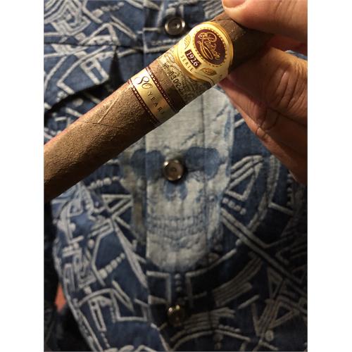 Padron 1926 Serie 80 Years Maduro 6 3/4 * 54