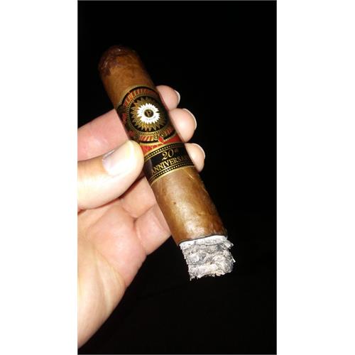 Perdomo 20th Anniversary Sun Grown C756 7  * 56