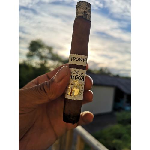 Gurkha Rogue Rascal 5 1/2 * 46