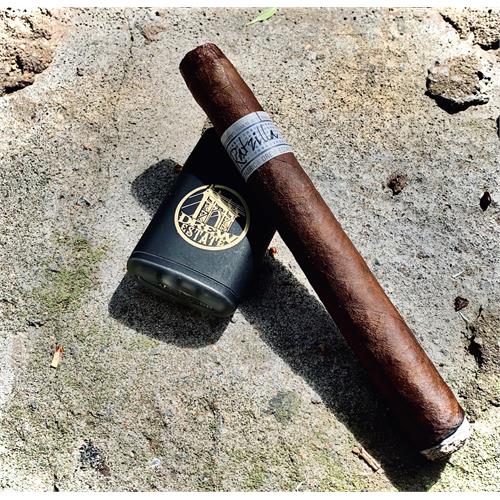 Liga Privada Unico Ratzilla 6 1/4 * 46