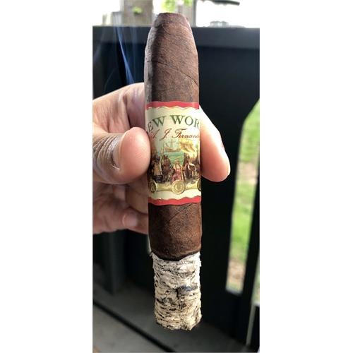New World Almirante Belicoso 5 1/2 * 55