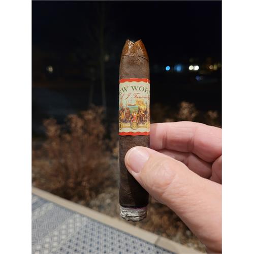 New World Almirante Belicoso 5 1/2 * 55