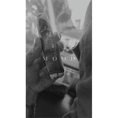 Esteban Carreras Chupacabra Maduro Gorditos 5 1/8 * 56