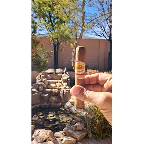 La Aurora 1987 Connecticut Robusto 5  * 50