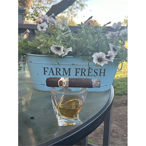 Padron 1926 Serie No. 48 Maduro 5 1/2 * 60