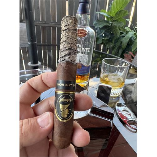 Davidoff Winston Churchill Late Hour Toro 6  * 54