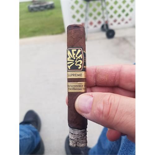 Nat Sherman Timeless Supreme 546 5  * 46