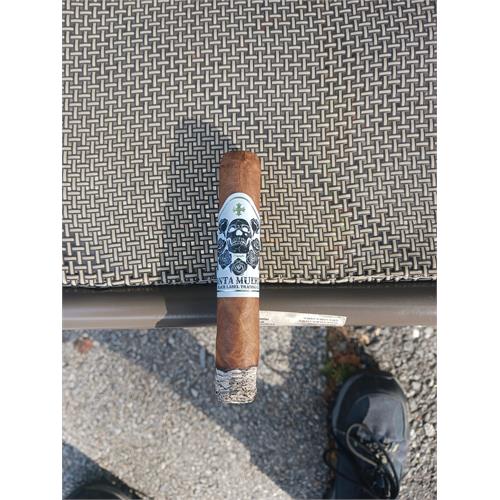 Black Label Santa Muerte Short Robusto 4 3/4 * 52