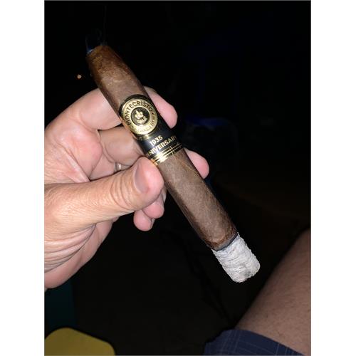 Montecristo 1935 Anniversary Nicaragua No. 2 6 1/8 * 52