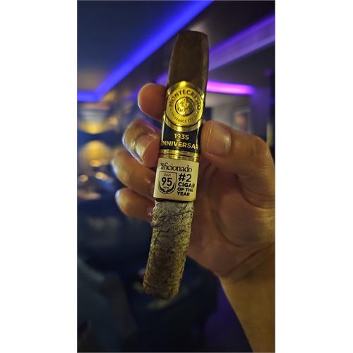 Montecristo 1935 Anniversary Nicaragua No. 2 6 1/8 * 52