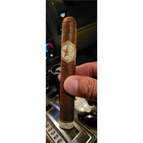 Stillwell Star Holiday 2022 6  * 52