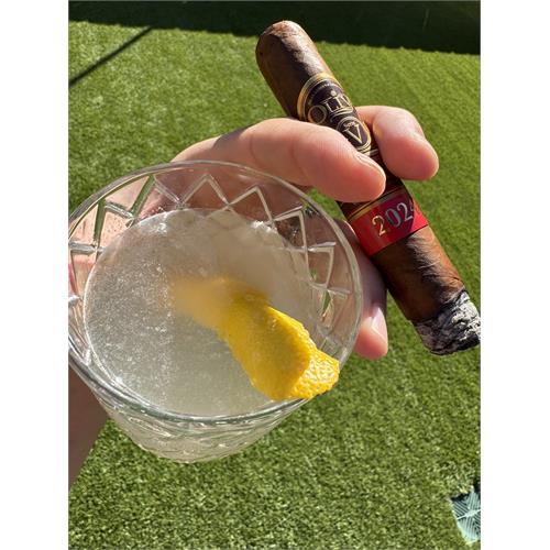 Oliva Serie V Melanio Edicion Ano 2024 5 1/2 * 60