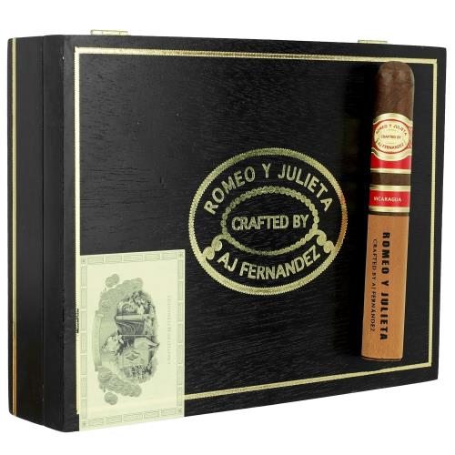 Romeo y Julieta Crafted by AJ Fernandez Toro 6  * 52