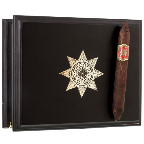 The Tabernacle Knight Commander Perfecto 6 3/4 * 52