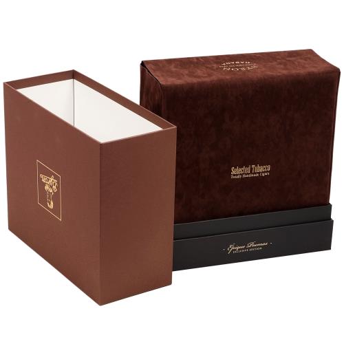 Byron 19th Century Epique Poemas Humidor with 30 cigars